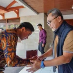 DPP PAN Wali Kota Solo Gibran Rakabuming Raka bertemu Ketua Umum PAN Zulkifli Hasan di Kompleks Widya Chandra, Jakarta Selatan, Sabtu (21/10/2023).