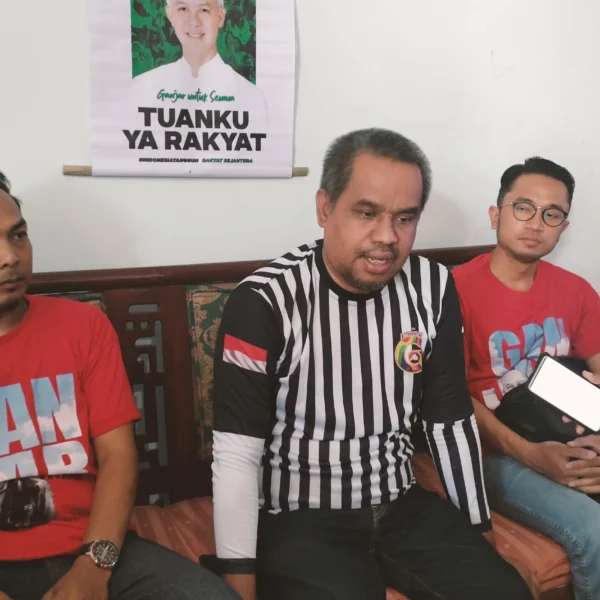 Mahfud MD Jadi Cawapres Ganjar Pranowo, RGP2024: Auranya Terasa Saat Kondangan di Kempek, Mahfud MD Memang Layak