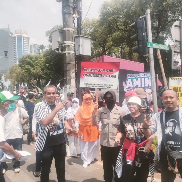 Saat Pendukung Anies-Cak Imin dan Ganjar-Mahfud Berkumpul di KPU, RGP2024: Kawal Pemilu Damai