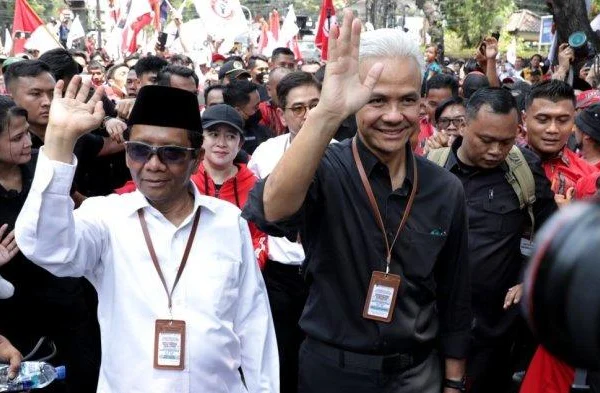 Kisah Kemeja Putih Mahfud MD, Disiapkan Saat Pemilu 2019 Cawapres Jokowi