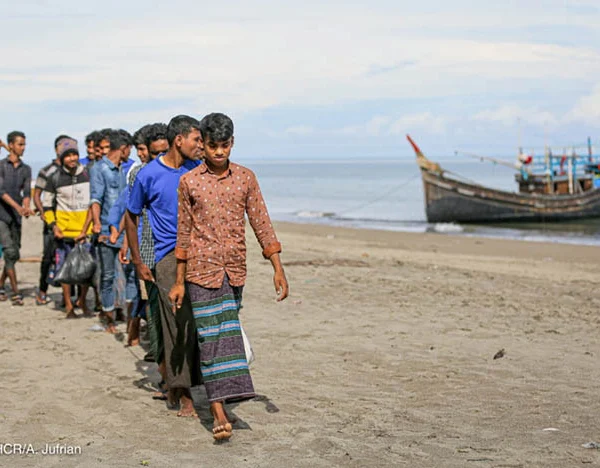 Warga Aceh Menentang Kedatangan Pengungsi Rohingya yang “Berperilaku Buruk”