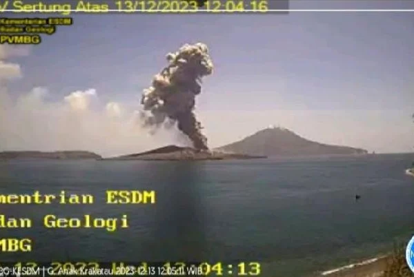 Gunung Anak Krakatau Dua Kali Erupsi, Keluarkan Abu 357 Meter di atas Permukaan Laut