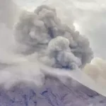 Gunung Lewotobi Erupsi Bandara Frans Seda Maumere Ditutup