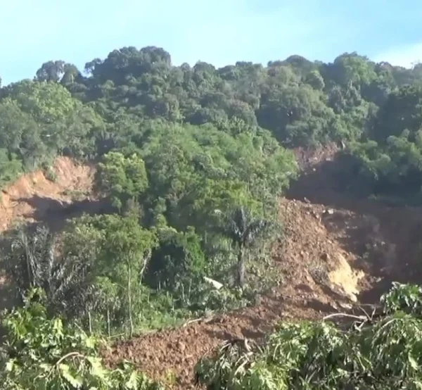 1.797 Jiwa dari 520 KK Mengungsi, 16 Rumah Rusak Akibat Longsor di Kaki Gunung Anaga Purwakarta