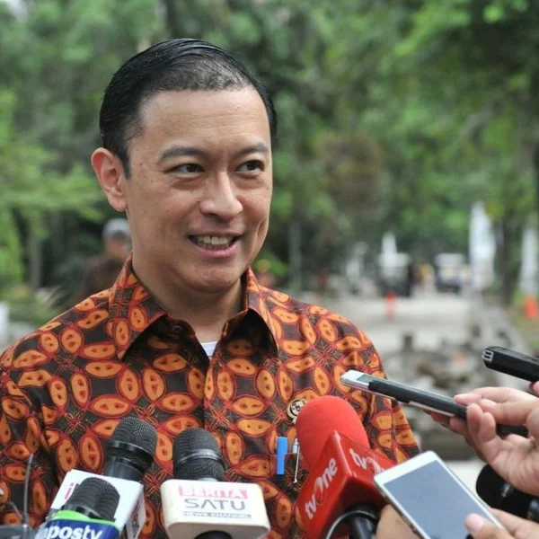 Pernyataan Keras Luhut Soal Contekan ke Jokowi, Tom Lembong: Terima Kasih Banyak Ya