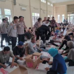 Kapolresta Cirebon Tinjau Langsung Lokasi Sortir Lipat Surat Suara.