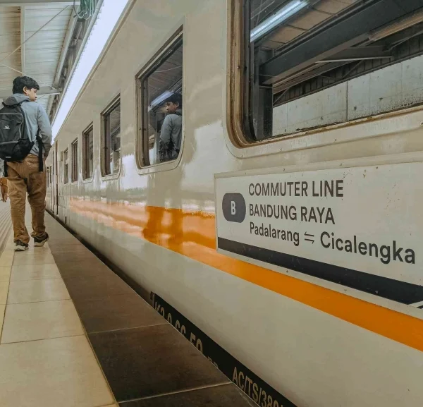 Tabrakan dengan KA Turangga, Ini Riwayat Hidup Rute Commuter Line Bandung Raya