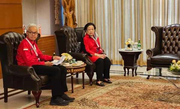 Kabar Pertemuan Jokowi-Megawati, Ganjar: Ibu Ketemu Saya, Tidak Cerita