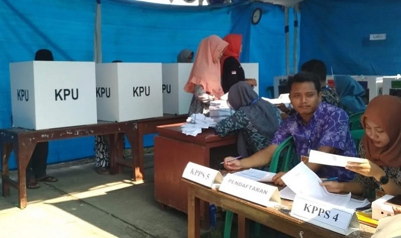 Pakar Ilmu Penyakit Jantung dan Pembuluh Darah UNAIR Sampaikan Saran untuk Petugas KPPS