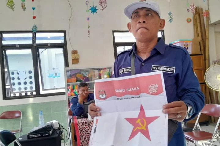 Logo Palu Arit yang Diselipkan di Surat Surat, Begini Penjelasan KPU Kota Semarang