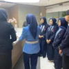 Tumbuhkan Motivasi dan Wawasan Terkait Dunia Kerja, Office Tour 2024 Kampus Politeknik LP3I Tasikmalaya ke Bank Mandiri