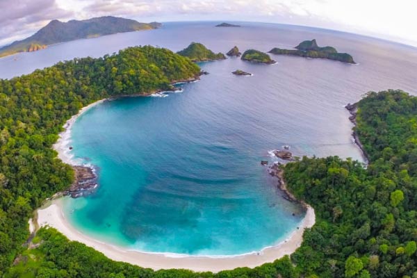 Pantai Wedi Ireng, 'Raja Ampat' Banyuwangi di Jawa Timur