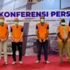 4 WNA Pelaku Pengguna Paspor Palsu Jaringan Internasional Penyelundupan Manusia