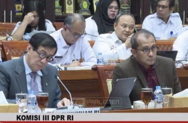 Status Tersangka Kasus Gratifikasi, Eddy Hiariej Ikut Hadir Rapat DPR, Jokowi: Ditanyakan ke KPK, Bukan ke Saya