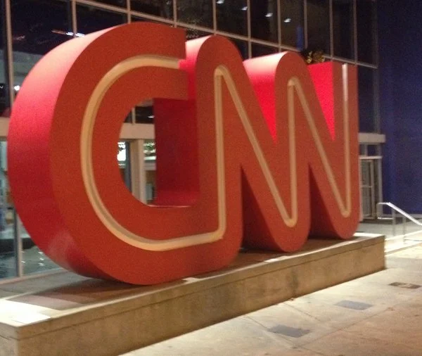 Staf Tuding Kebijakan Editorial CNN: Corong Propaganda Israel, Penyensoran Perspektif Palestina dan Malpraktik Jurnalistik