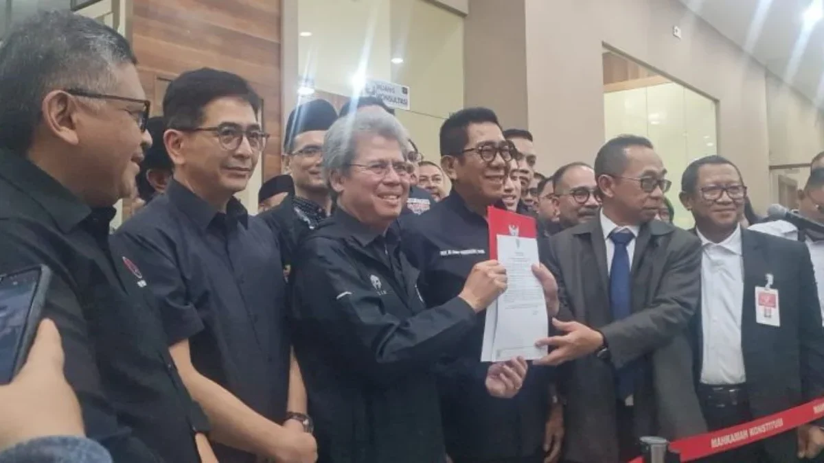 Ganjar-Mahfud Resmi Daftarkan Gugatan Perselisihan Hasil Pemilihan Umum 2024 ke Mahkamah Konstitusi