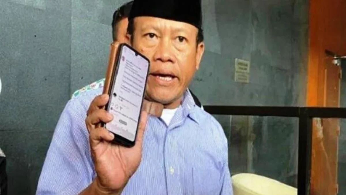 IPW Laporkan Ganjar Pranowo ke KPK Atas Dugaan Korupsi di Bank Jateng