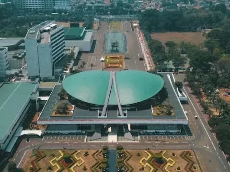 RUU DKJ Tinggal Tunggu Waktu Disahkan, Pemindahan Ibu Kota Melalui Undang-Undang, DPR Enggan Pindah ke IKN