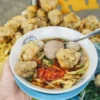 Bakso So’un dan Mie Ayam Lodaya di Bandung