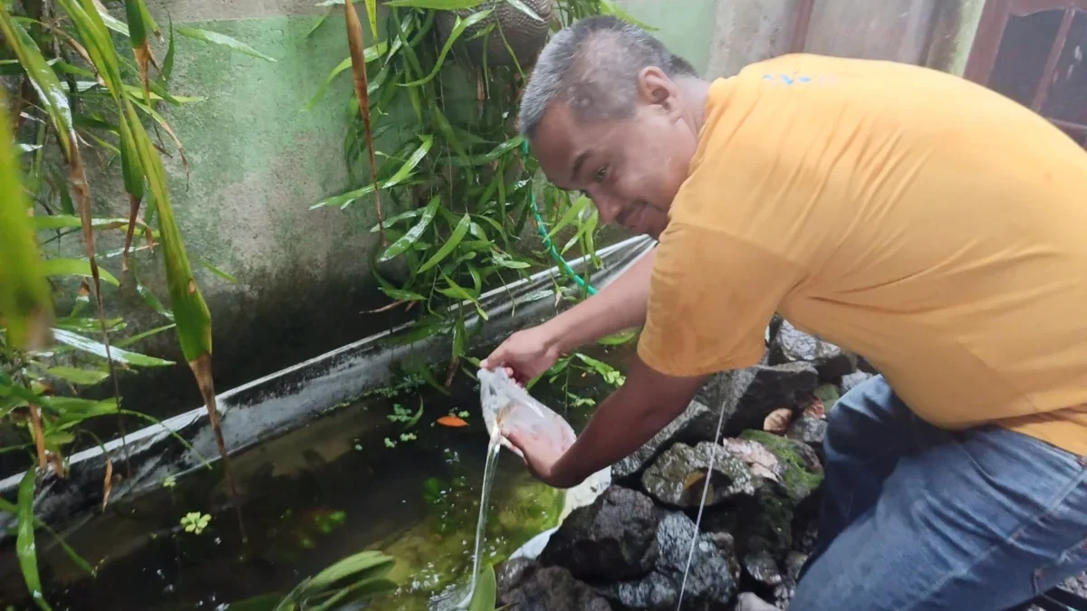 Ngobrol Santai Bersama Hobby Baru Heru Subagia di Kolam 'Pesugihan'