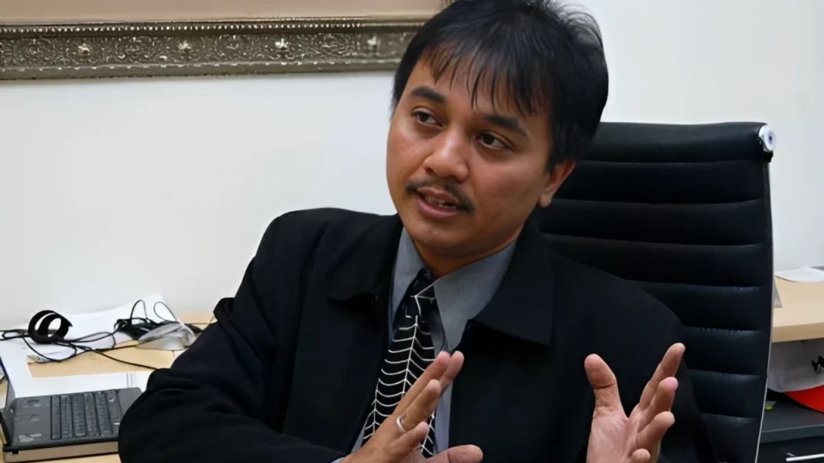 Roy Suryo Sesalkan Keputusan Mantan Rektor UGM Sofian Effendi Cabut Pernyataan Soal Dugaan Ijazah Jokowi