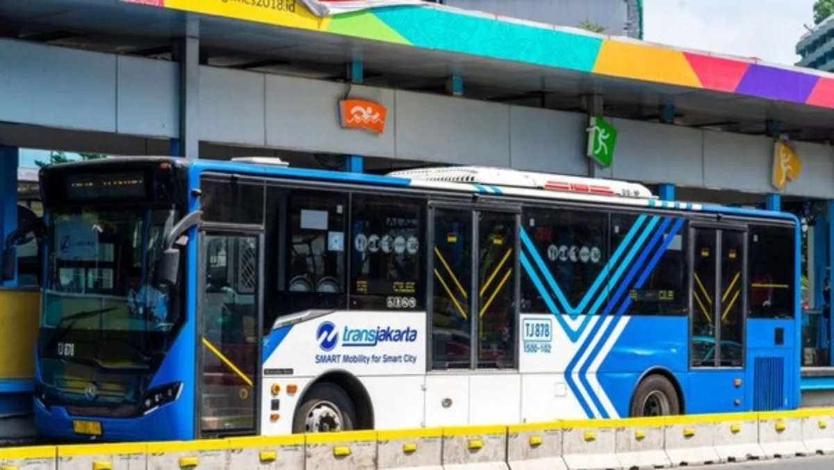 Tata Cara Berbuka Puasa Bagi Penumpang MRT hingga Transjakarta