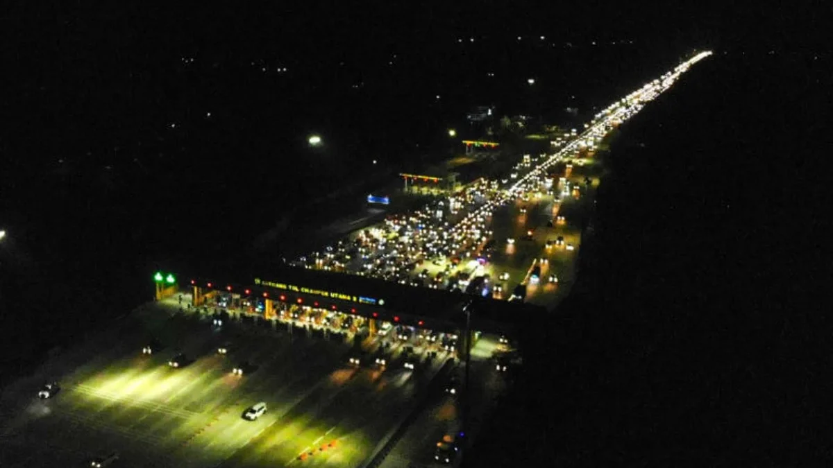 Korlantas perpanjang one way dari KM 72 Tol Cipali hingga KM 414 Tol Kalikangkung sampai dengan 9 April pukul