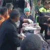 Suasana ditemukan wisatawan mancanegara yang sempat hilang di Sipiso-piso (Dok. Humas Basarnas)