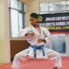 Peraih lima medali emas Muhammad Fathir Miftahul Huda dari cabang karate pada kompetisi olahraga siswa Nasiona