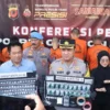 Pengungkapan kasus narkoba. Konferensi pers ini diinisiasi Satuan Reserse Narkoba Polres Cirebon Kota (foto: D