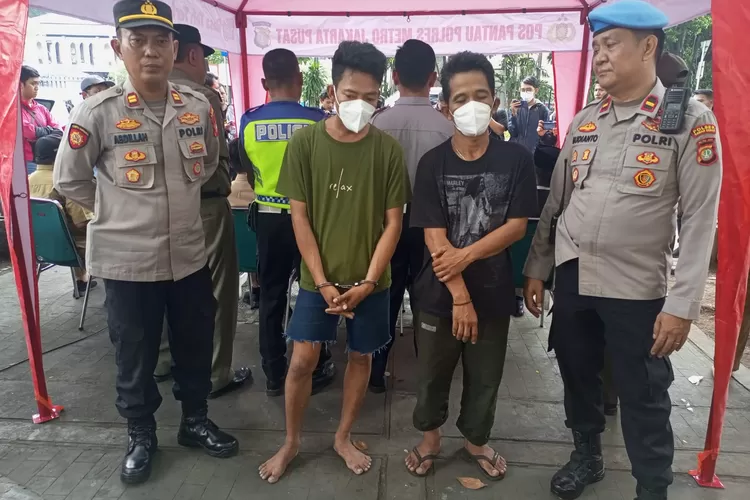 Personel Polsek Sawah Besar menangkap juru parkir liar di Masjid Istiqlal