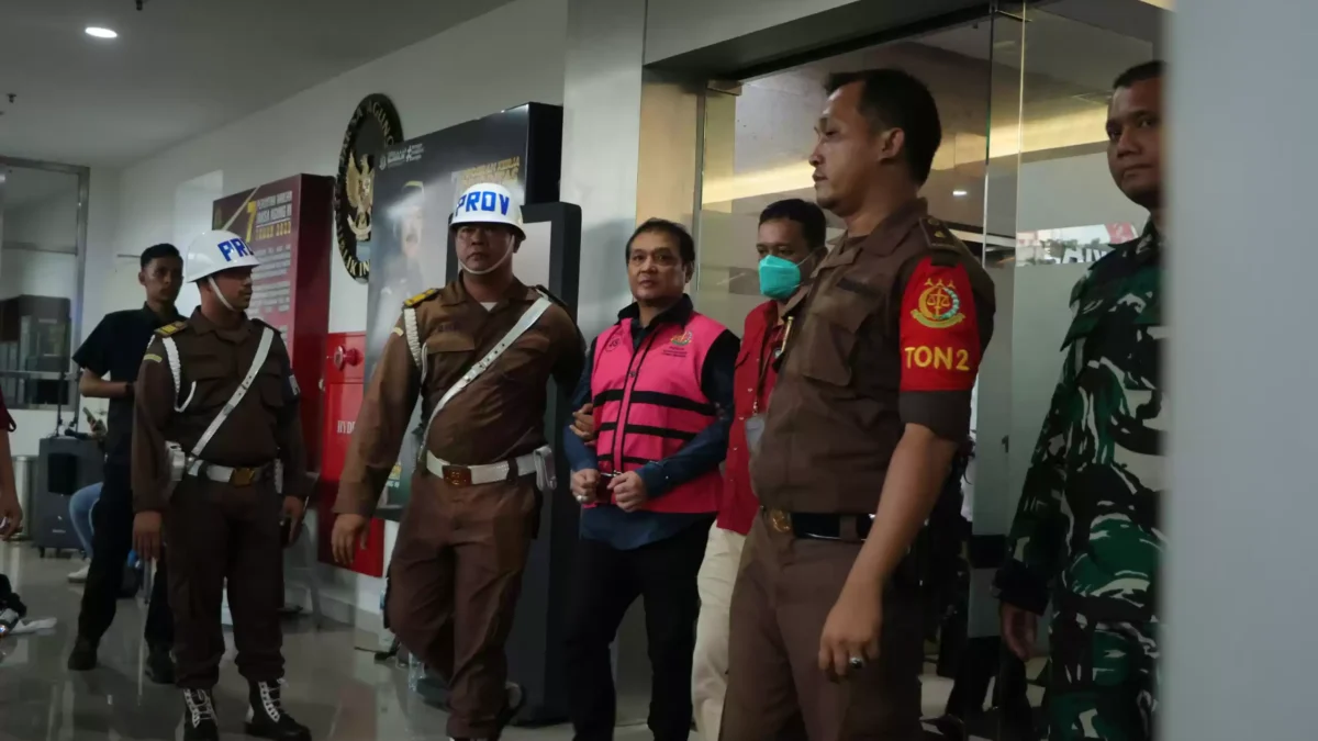 RR tersangka dugaan tindak pidana korupsi pada kegiatan importasi gula PT Sumber Mutiara Indah Perdana (SMIP)