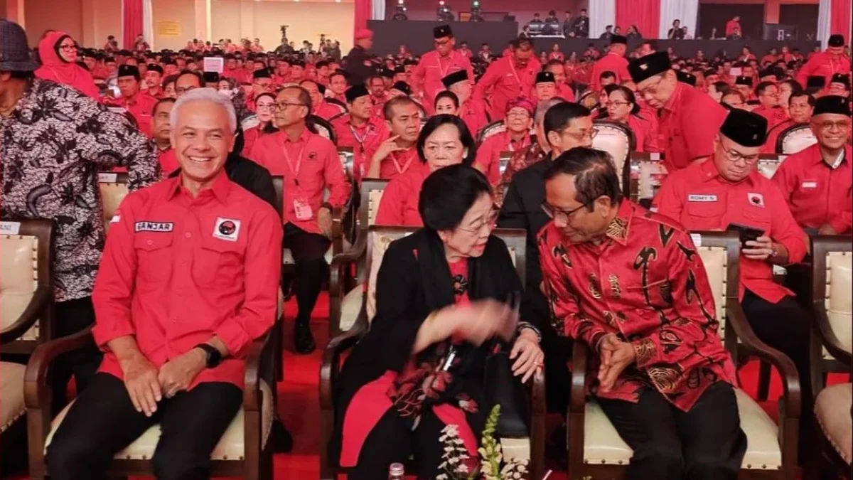 Ganjar Pranowo dan Mahfud MD hadiri rapat kerja nasional (Rakernas) V PDIP, di Beach City International Stadiu