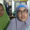 Kuasa Hukum Keluarga Pegi Setiawan Sugianti Iriani SH (pakai kacamata)