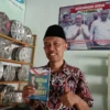 Buku Gibran The Next President, Ahmad Bahar, sang penulis berniat mendirikan Ponpes, dan tak bermaksud bikin u