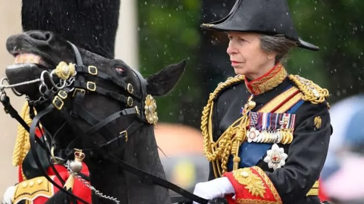 Putri Anne, saudara perempuan Raja Charles III.