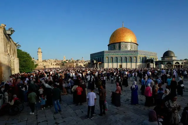 Umat muslim Palestina salat Idul Adha di Masjid Al-Aqsa (Foto: Reuters)