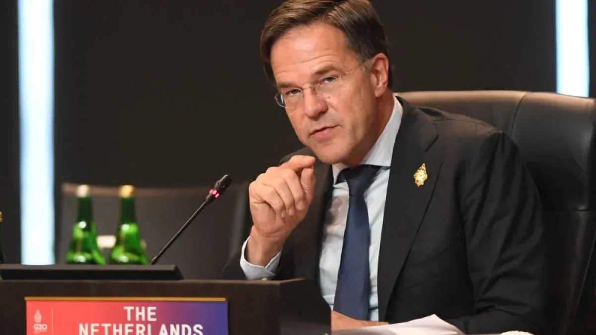 Perdana Menteri Belanda Mark Rutte menyampaikan pandangannya saat Working Session 3 KTT G20 Indonesia 2022 di