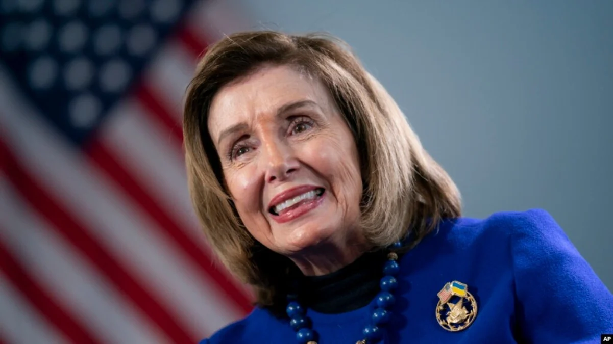 Mantan Ketua DPR AS Nancy Pelosi berbicara dalam wawancara dengan The Associated Press di Gedung Capitol, Wash