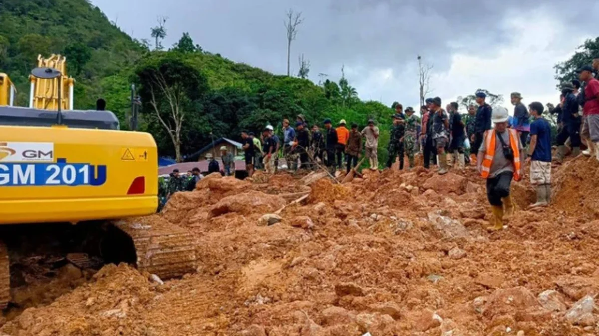 Pencarian korban longsor di Tambang Emas Gorontalo. Foto: Basarnas