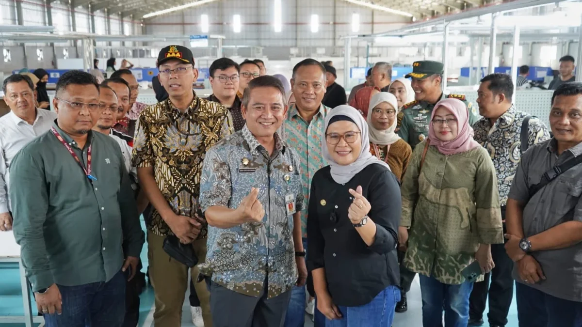 Bupati Indramayu beserta jajarannya mengunjungi Jatengland Industrial Park Sayung (JIPS) Kabupaten Demak, Juma