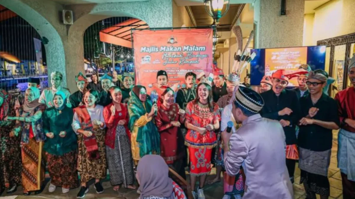 Jamuan malam bersama delegasi Kedutaan Besar Republik Indonesia dan rombongan Muhibah Budaya Jalur Rempah di C