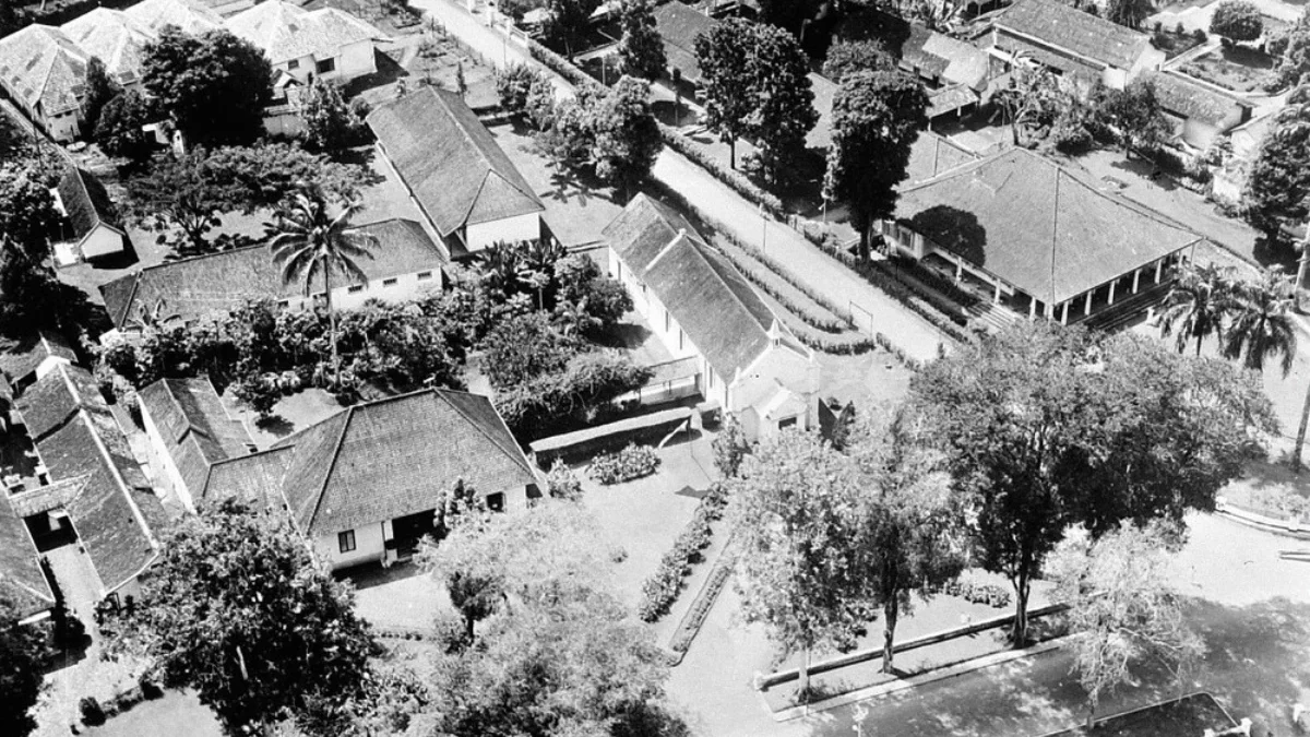 Foto Udara Daerah Gereja Katolik Roma antara 1920-1940 (Saat ini menjadi Gereja St. Paulus Miki di Jl. Diponeg