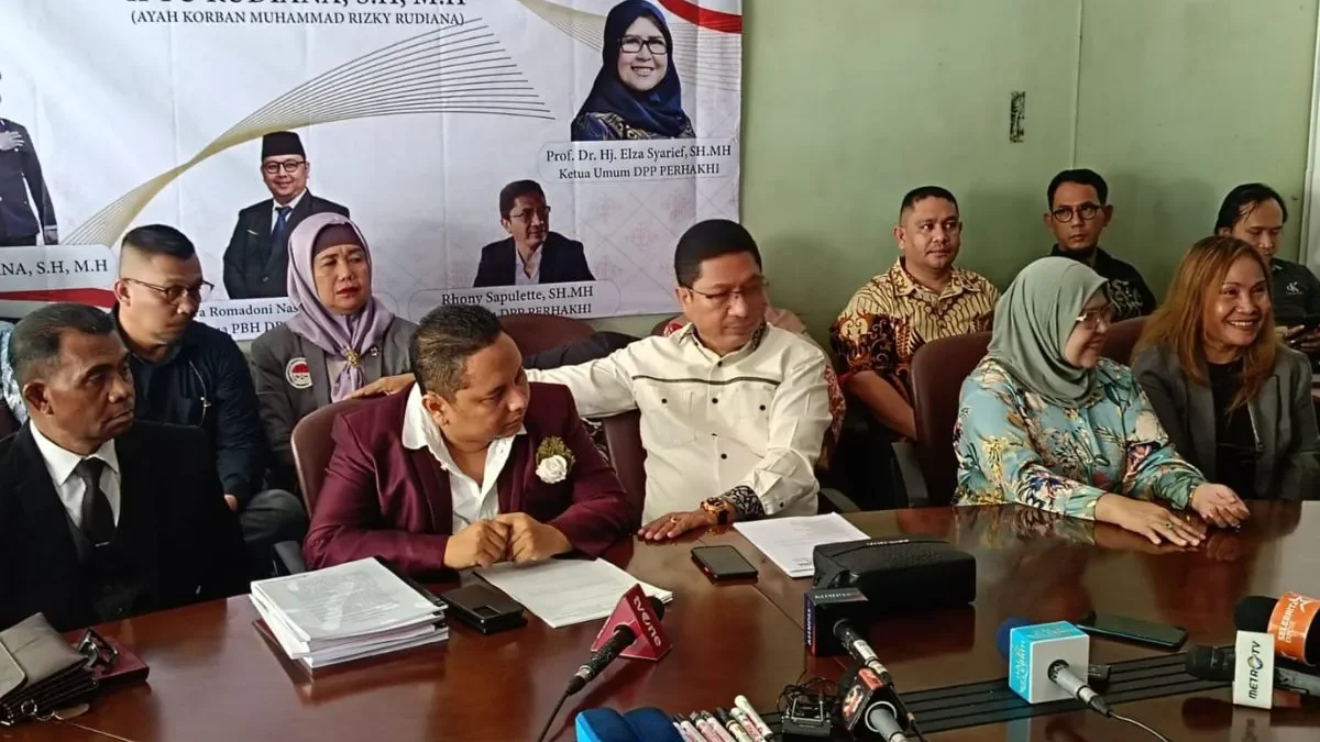 Konferensi Pers kuasa hukum Iptu Rudiana.(DN)