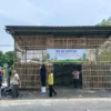 DLH Kabupaten Cirebon tutup TPS di Jln Raya Pilang, Kedawung, Kamis (22/8/2024