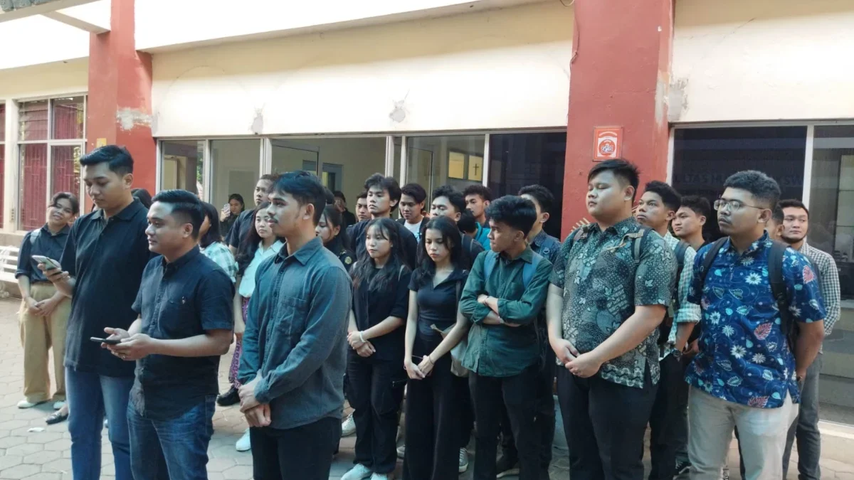 Keluarga Mahasiswa Fakultas Hukum UKSW mengeluarkan pernyataan sikap setelah Baleg DPR merevisi Undang-undang