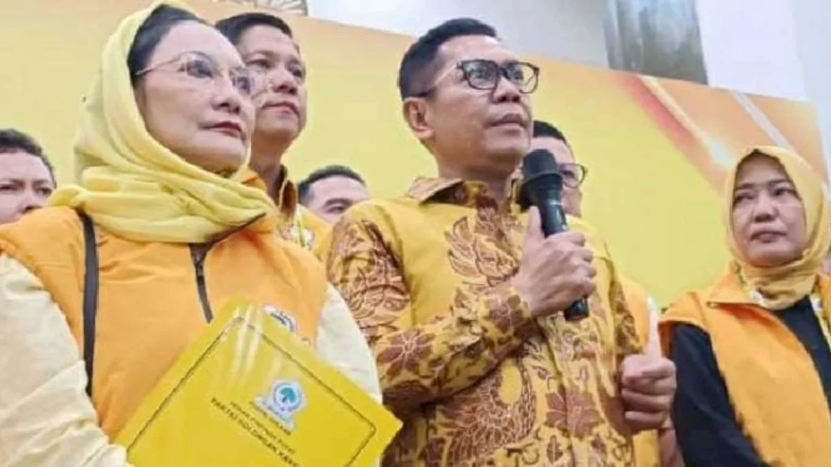 Ketua Steering Committee Rapimnas dan Munas Partai Golkar, Adies Kadir di DPP Golkar, Palmerah, Jakarta Barat