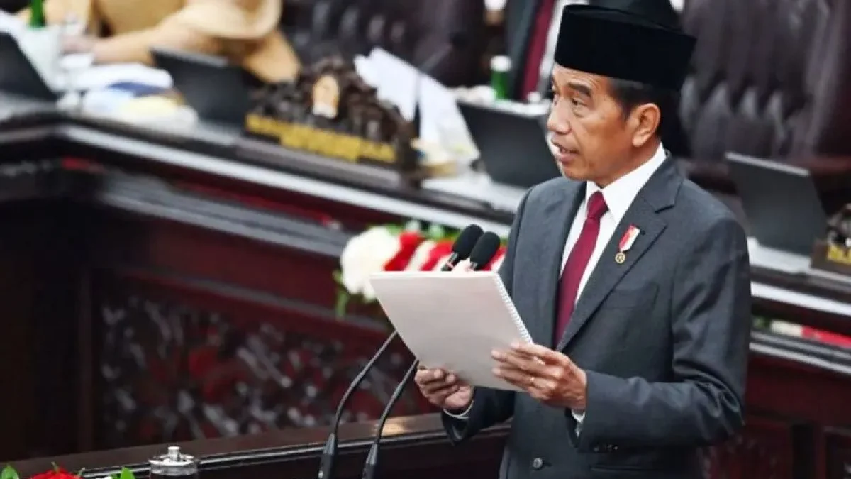 Presiden Joko Widodo menyampaikan pidato keterangan pemerintah atas RUU tentang APBN Tahun Anggaran 2025 beser