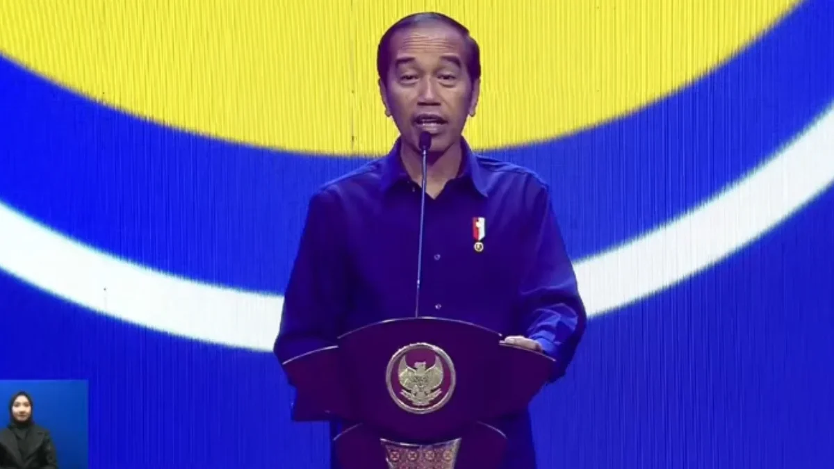 Presiden Joko Widodo berpidato saat pembukaan Kongres ke-III Partai Nasdem di Jakarta, Minggu (25/8/2024)