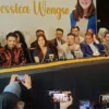 Terpidana kasus kopi sianida, Jessica Kumala Wongso (kiri) melakukan Konferensi Pers bersama Pengacara, Otto H